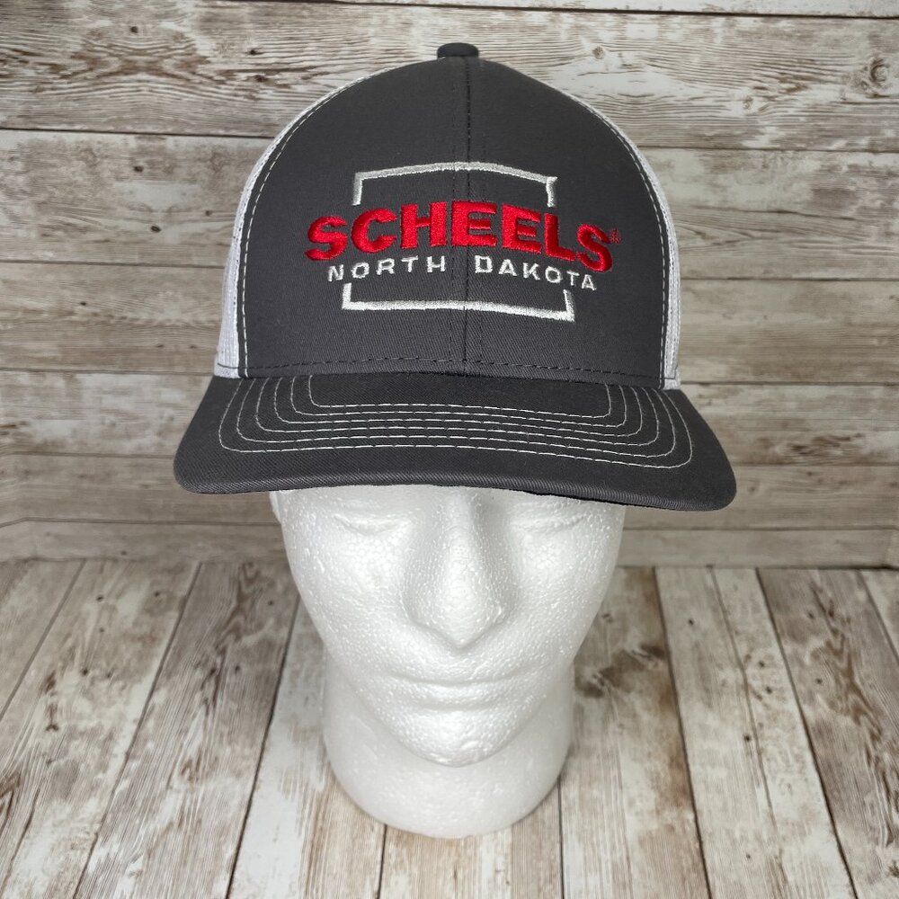 SCHEELS North Dakota Men's OSFA Gray White Mesh Snapback Trucker Hat Cap NWOT